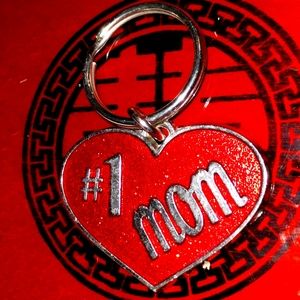 Vintage number one mom heart keychain